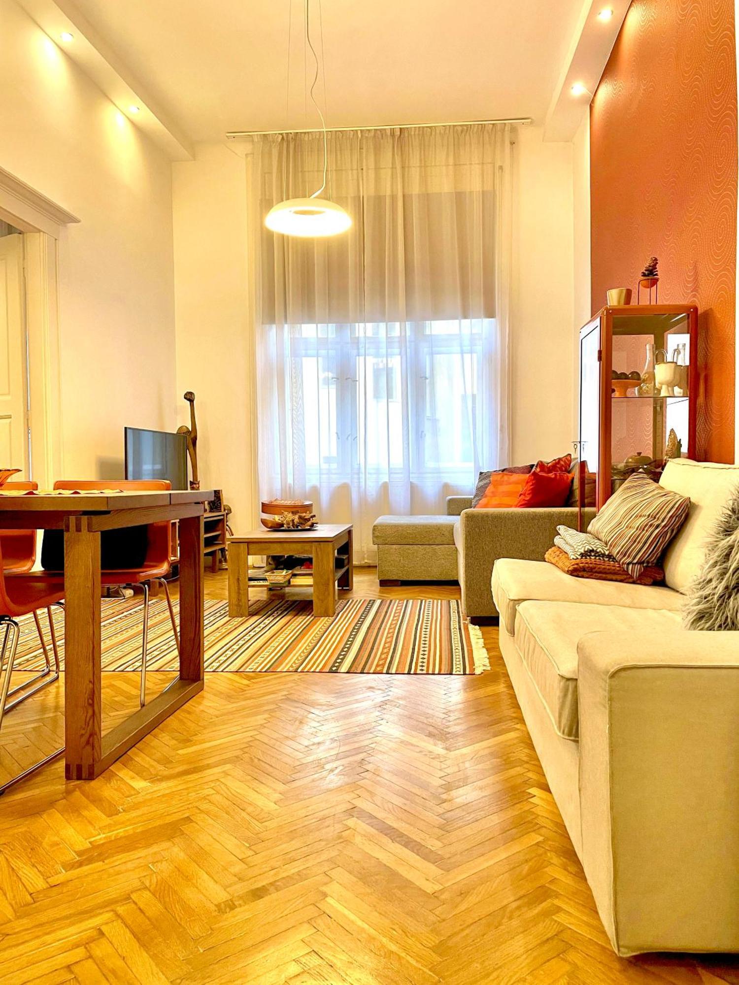 Orange Pearl 3 Next To Danube Apartment